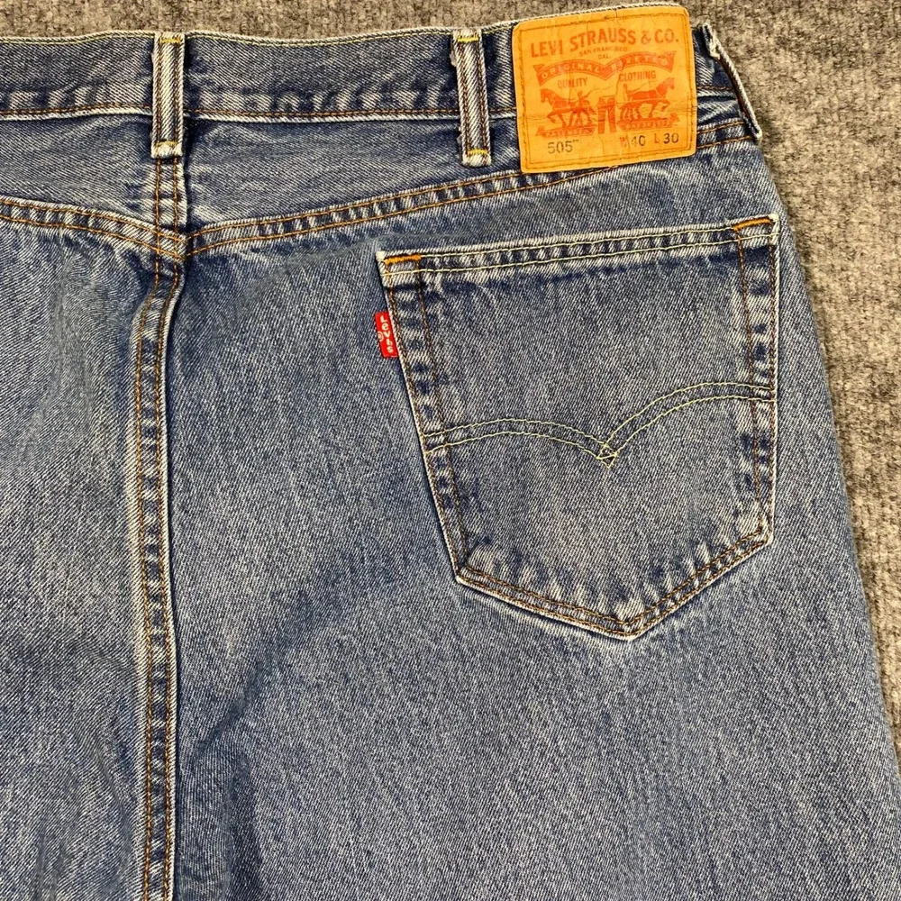 Levis 505 Regular Fit Mens Jeans 40x30 Medium Wash Blue‎ Straight Leg Denim